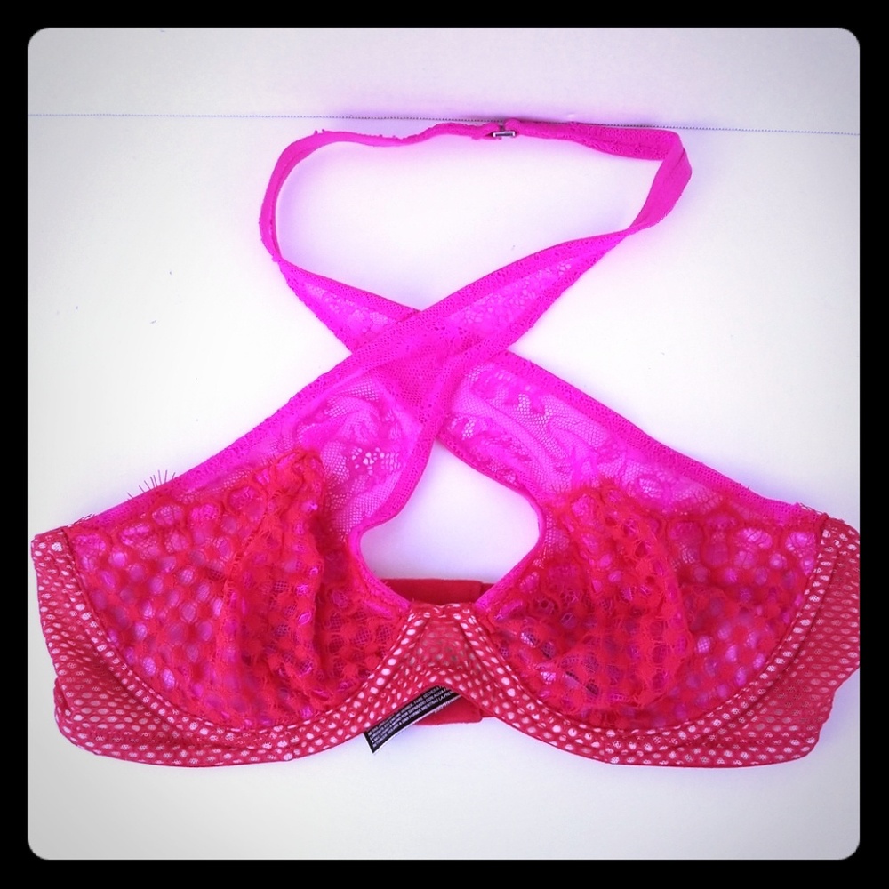 Victoria's Secret bra Very Sexy unlined plunge 34C New NWT